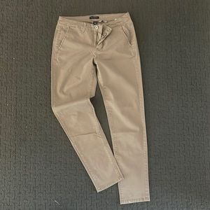 Khaki Bandolino ( FELICIA) Jeans • Size 4 • 98% cotton, 2% spandex